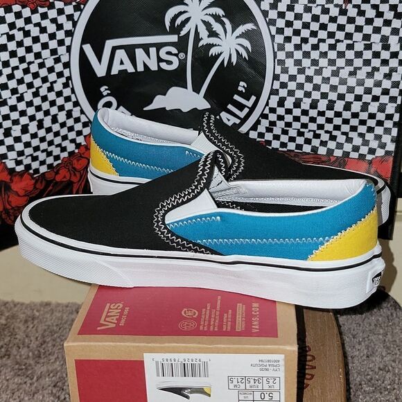 New Vans Classic Slip On Zig Zag Multi / True White Size Women's 5 - Picture 9 of 9